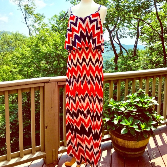 ♥️NWT Chevron Print Maxi Dress Sz. XL - Picture 3 of 6